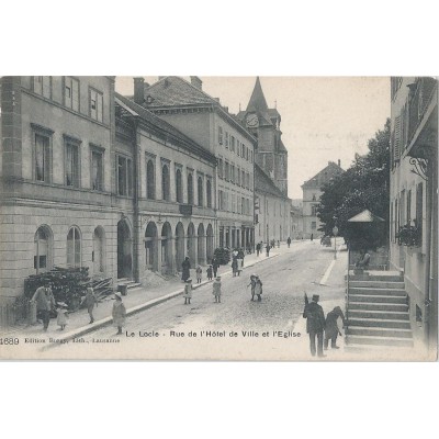  Le Locle - Rue de l'Hôtel de ville et l'église 